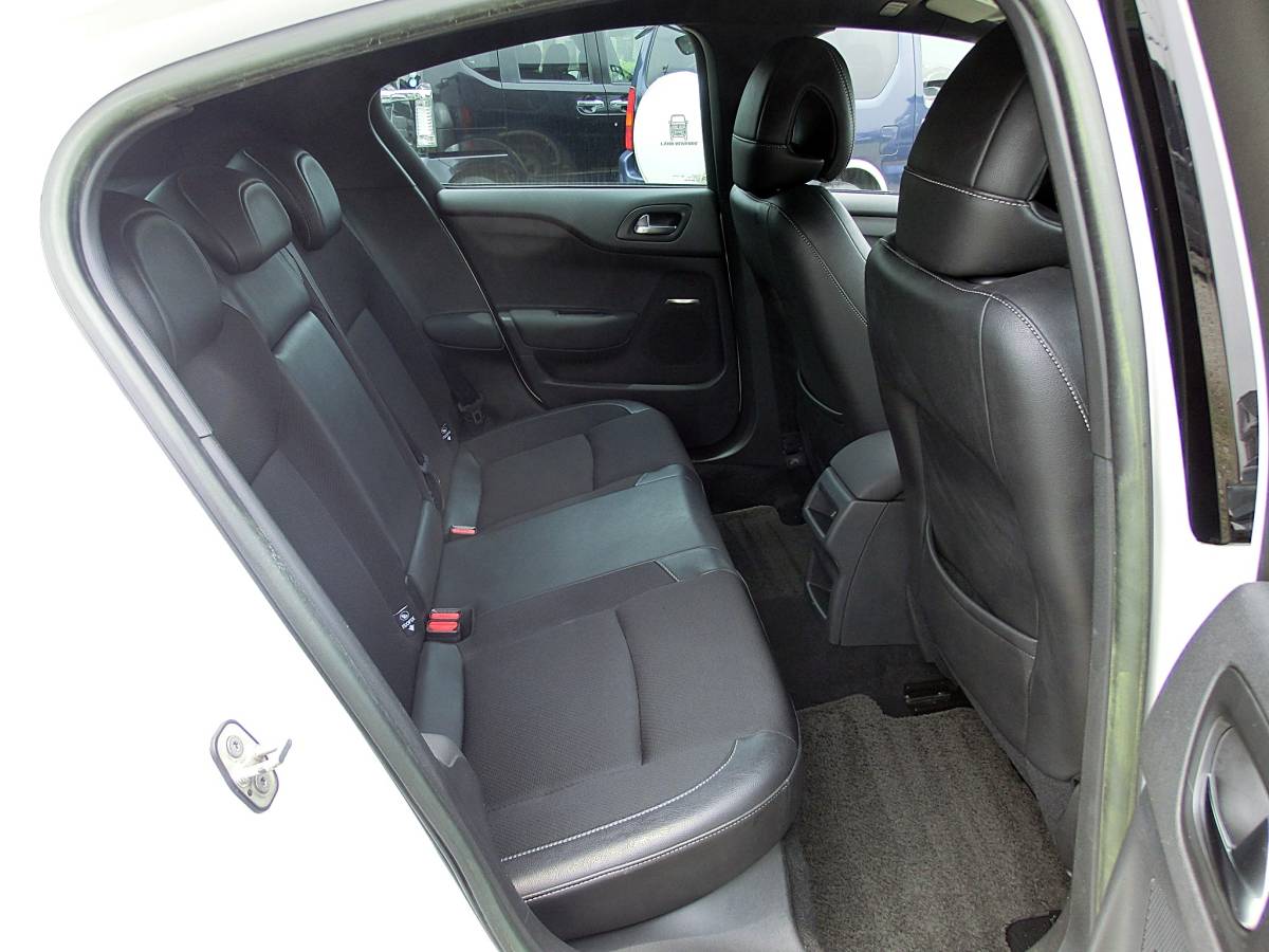 シトロエン - DS4 価格.com 2026年最新Yahoo!オークション 車検残ありの中古車一覧｜中古車検索 6ATモデル 試乗レポート／大谷達也(1&frasl;2)|徹底検証 「シトロエン」の中古車・新車一覧 試乗レポート／松田秀士(1&frasl;4)|徹底検証2011年新型 DS4（シトロエン）の中古車を探すカーセンサー DS4(シトロエン)車検費用｜車検の相場を知るなら楽天Car ＤＳ４（シトロエン）シック（2013年7月）｜カタログから中古車を探す DS4は、待望の6速ATを搭載して洗練度を 10年ひと昔の新車シトロエン webCG