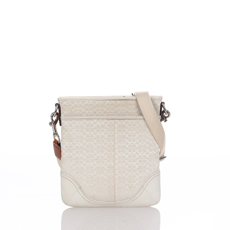 COACH コーチ ミニシグネチャー ショルダーバッグ ホワイト 袋付き COACH コーチ ミニシグネチャー ショルダーバッグ ホワイト 袋付き