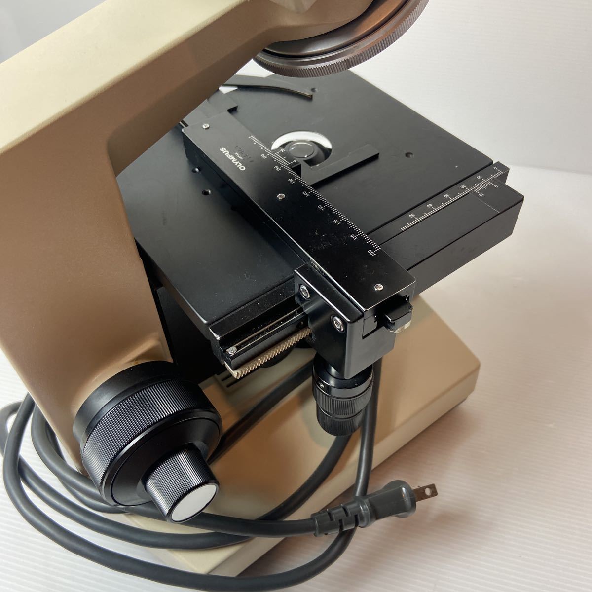 OLYMPUSオリンパス顕微鏡 CHBS OLYMPUS オリンパス 生物顕微鏡 木箱 CHBS 稼動品 OLYMPUS オリンパス