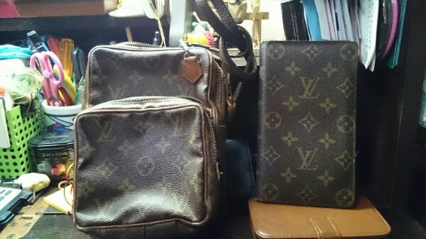 LOUIS VUITTONまとめ売り財布札入れショルダーバッグアマゾン