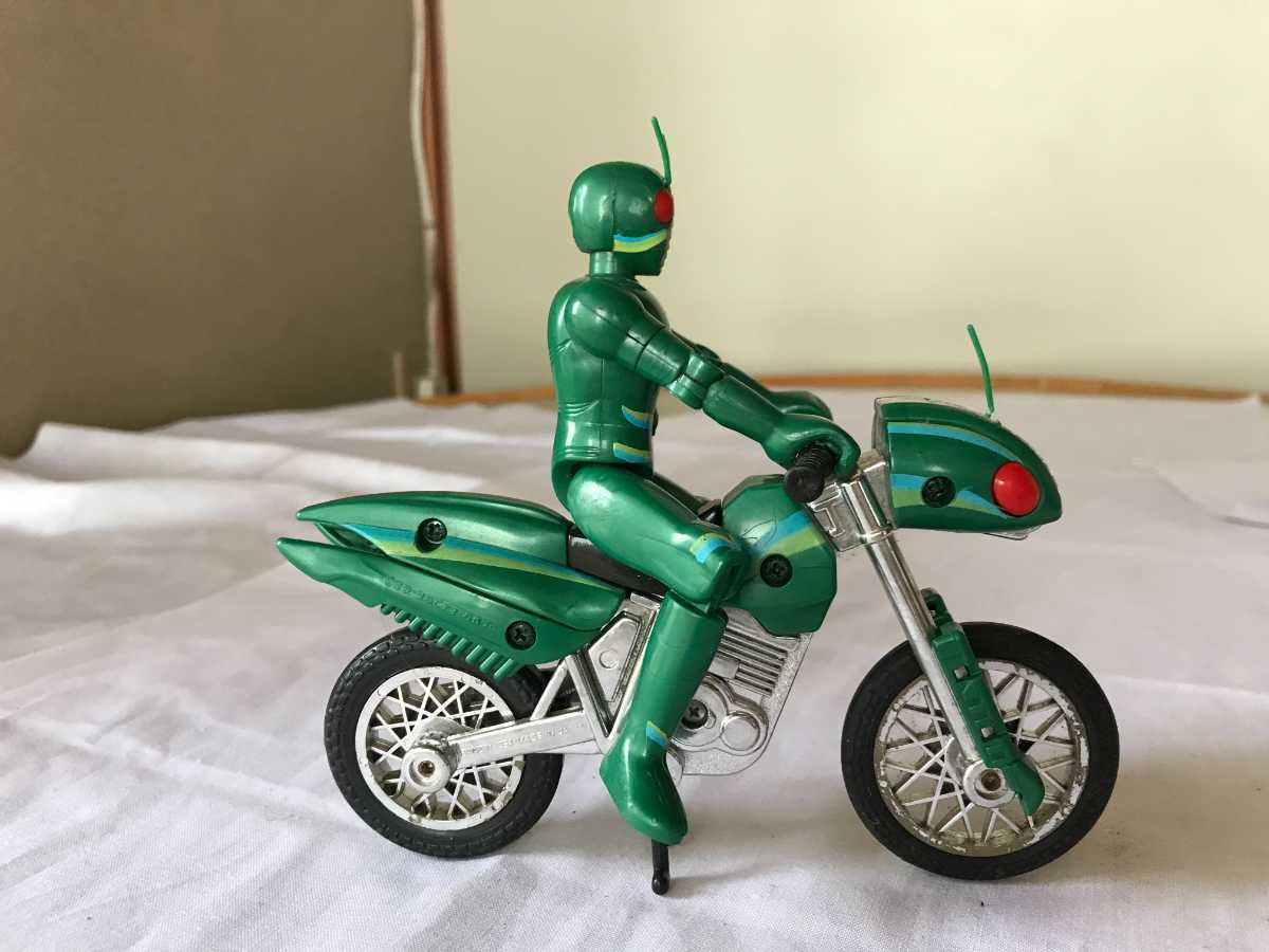 バトルホッパー バトルホッパー（仮面ライダーBLACK 仮面ライダーBLACK S.H.フィギュアーツ SUN） SUN レビュー バトル 公式通販 抽選販売 : | HotToys SUN）│株式会社 TAMASHII 新品未開封