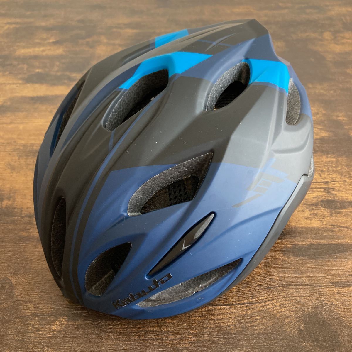 送料込み美品 KABUTO ロードバイクヘルメット VITT S/M マットネイビー