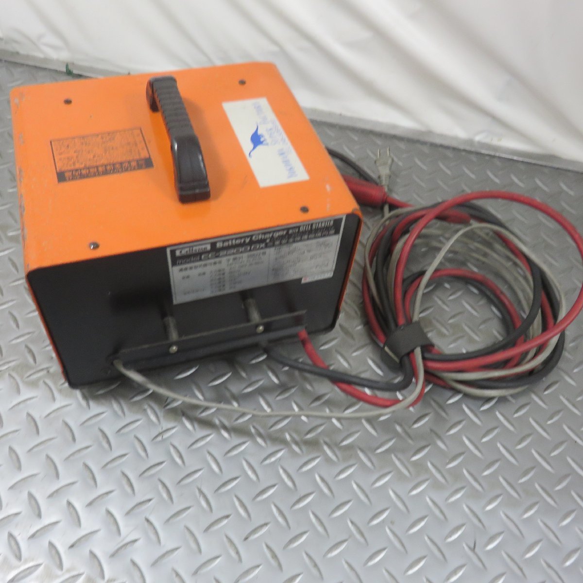 バッテリー充電器 セルスター CC-2200DX バッテリーチャージャー