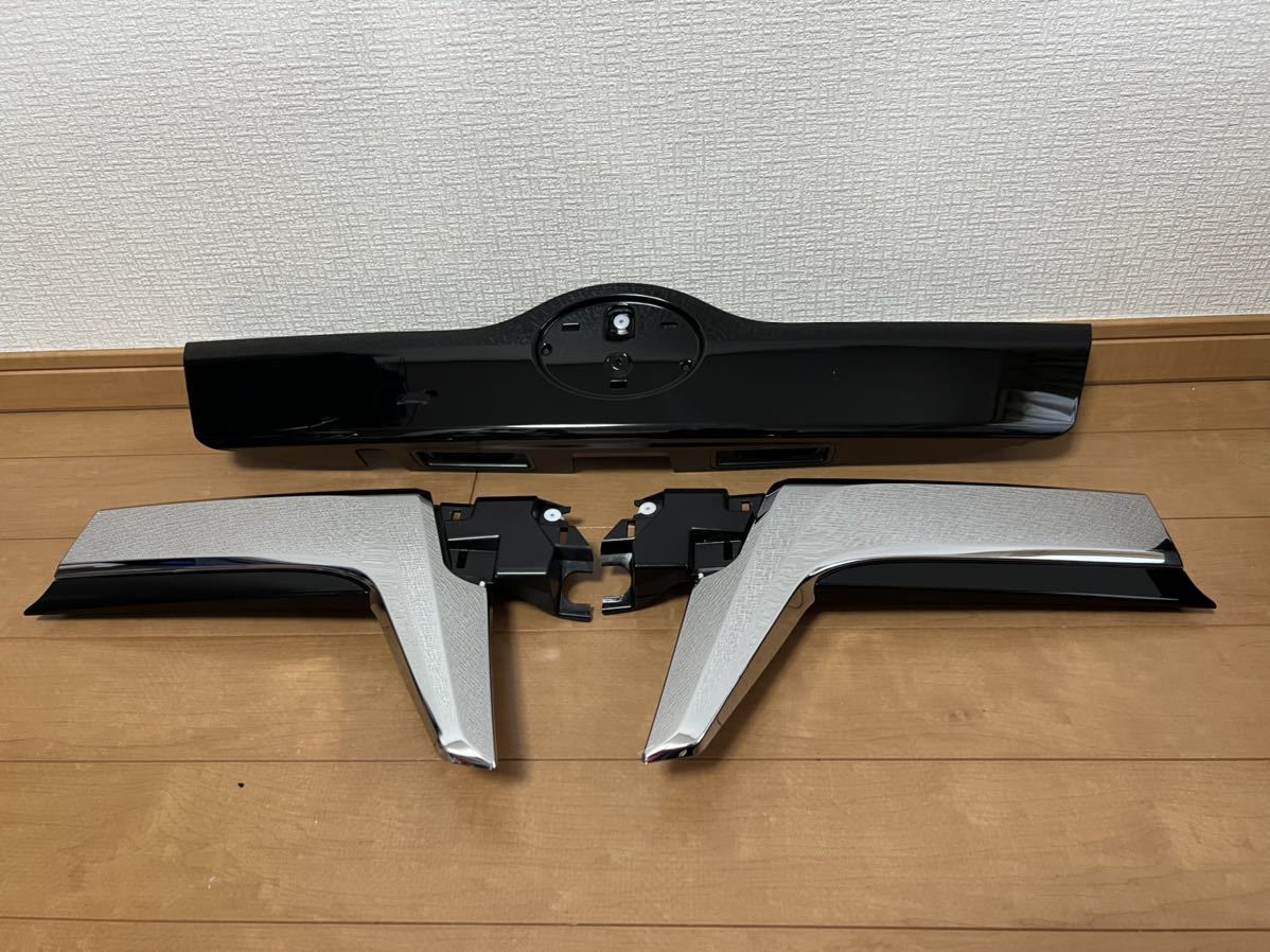 エスクァイア リアガーニッシュ 後期 エスクァイア リアガーニッシュ