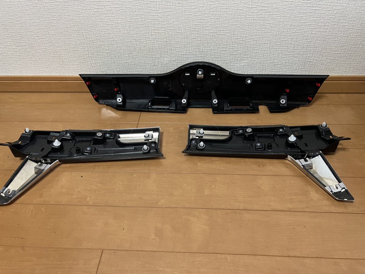 エスクァイア リアガーニッシュ 後期 エスクァイア リアガーニッシュ