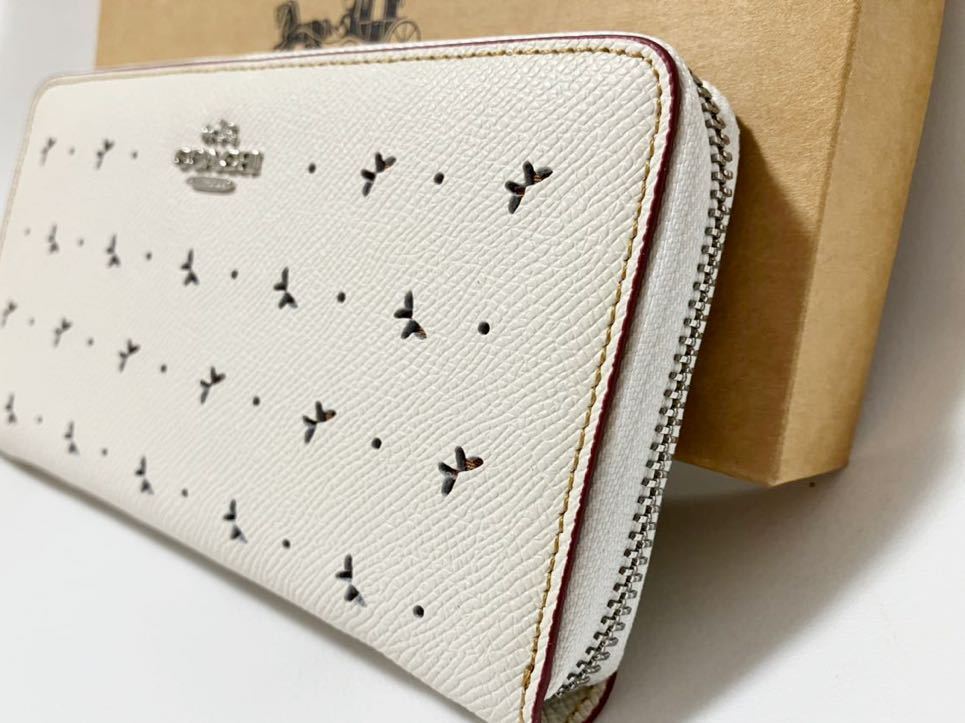 COACH コーチ 長財布 財布 ホワイト 白 蝶柄 新品 未使用 レディース