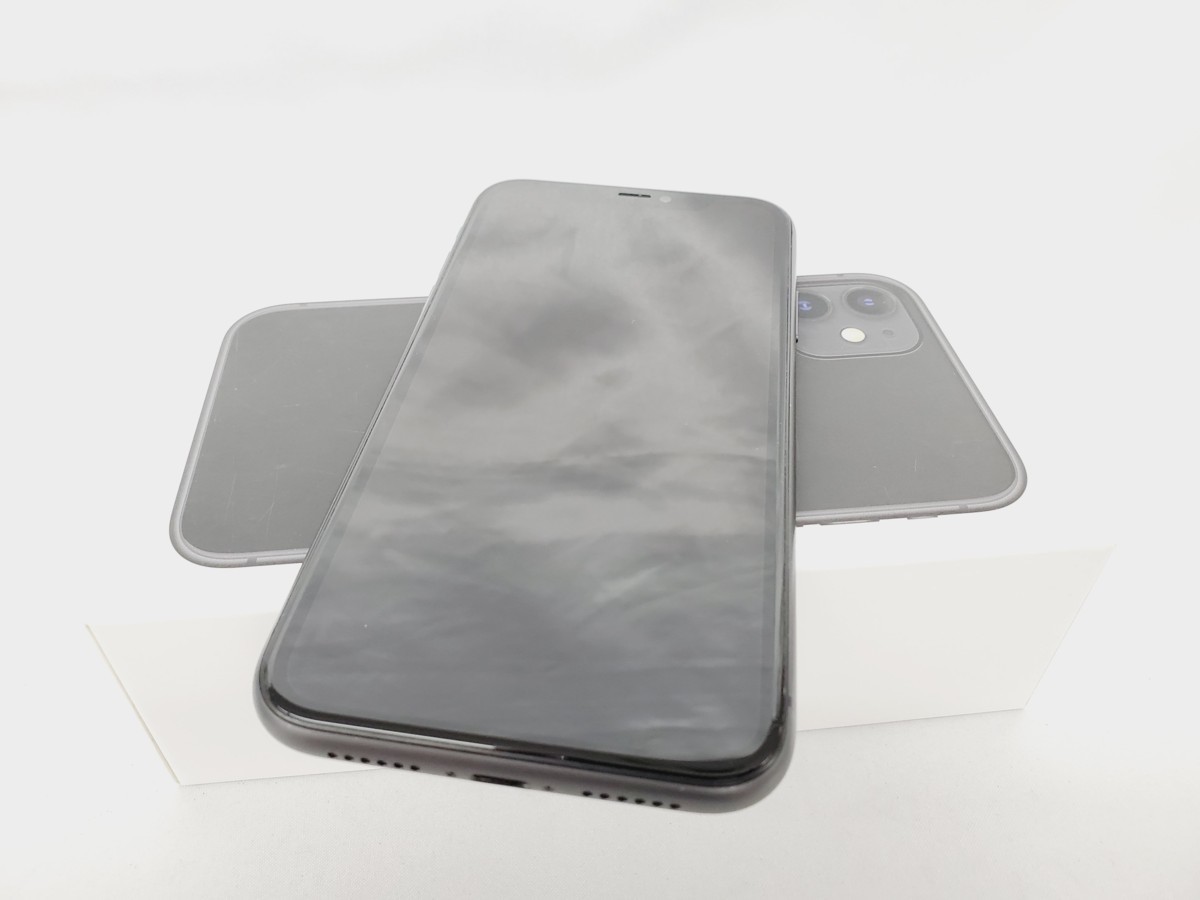 定番，お買い得 品 au エーユー スマートフォン Apple iPhone11 64GB 3F952J/A ブラック 判定 SIMロック解除済み/ 展示品 953169486(iPhone)｜売買されたオークション情報、yahooの商品情報をアーカイブ公開 - オークファン iPhone