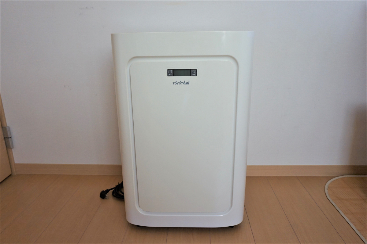 トヨトミ スポット冷暖エアコン TAD-22HW 床置き型 2017年 100V 冷房 