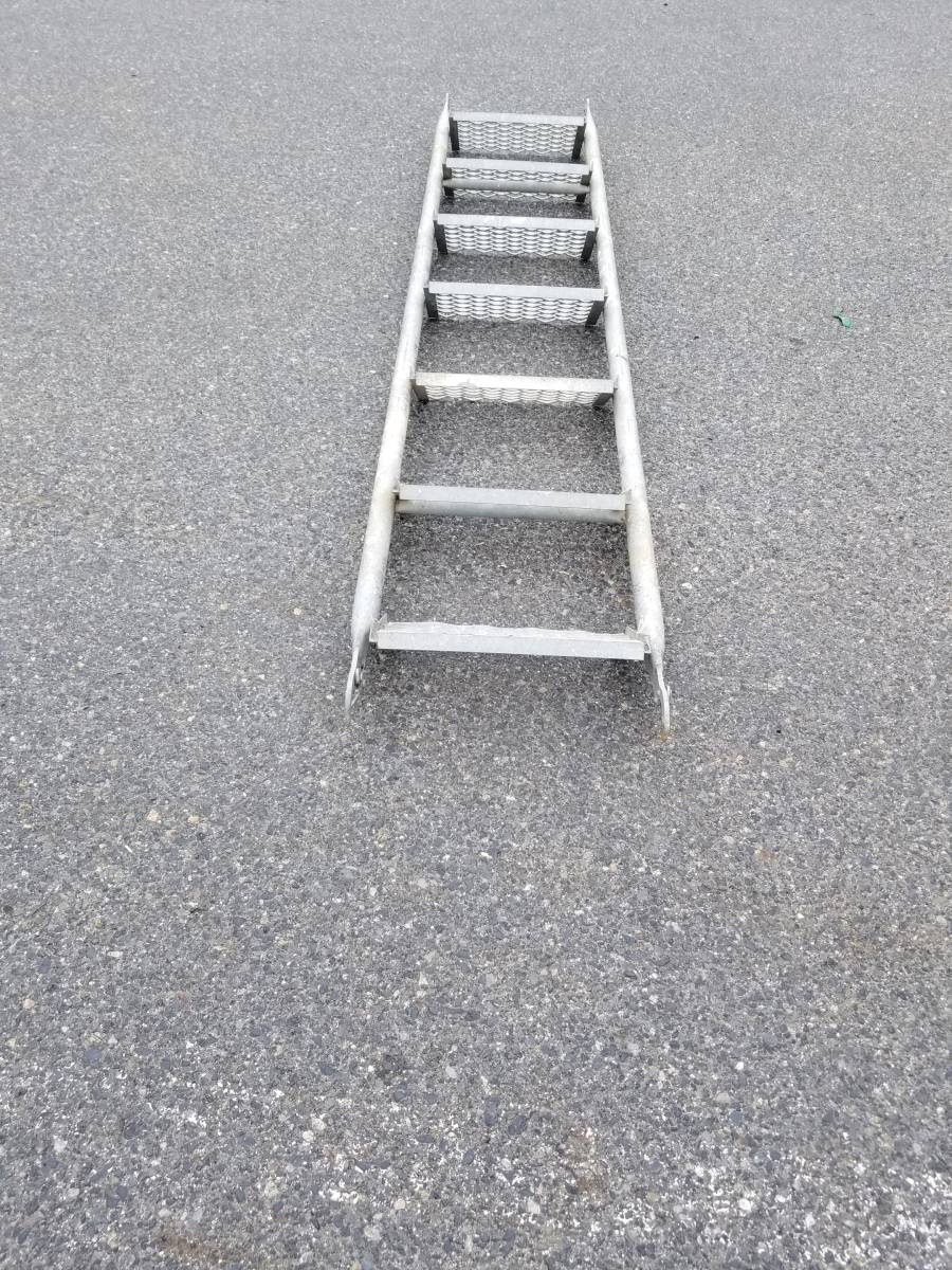 【新作入荷，新品】 足場階段 畑や田んぼなどの段差にもってこい 愛知県(足場台、足場板)｜売買されたオークション情報、yahooの商品情報をアーカイブ公開 - オークファン 足場台、足場板