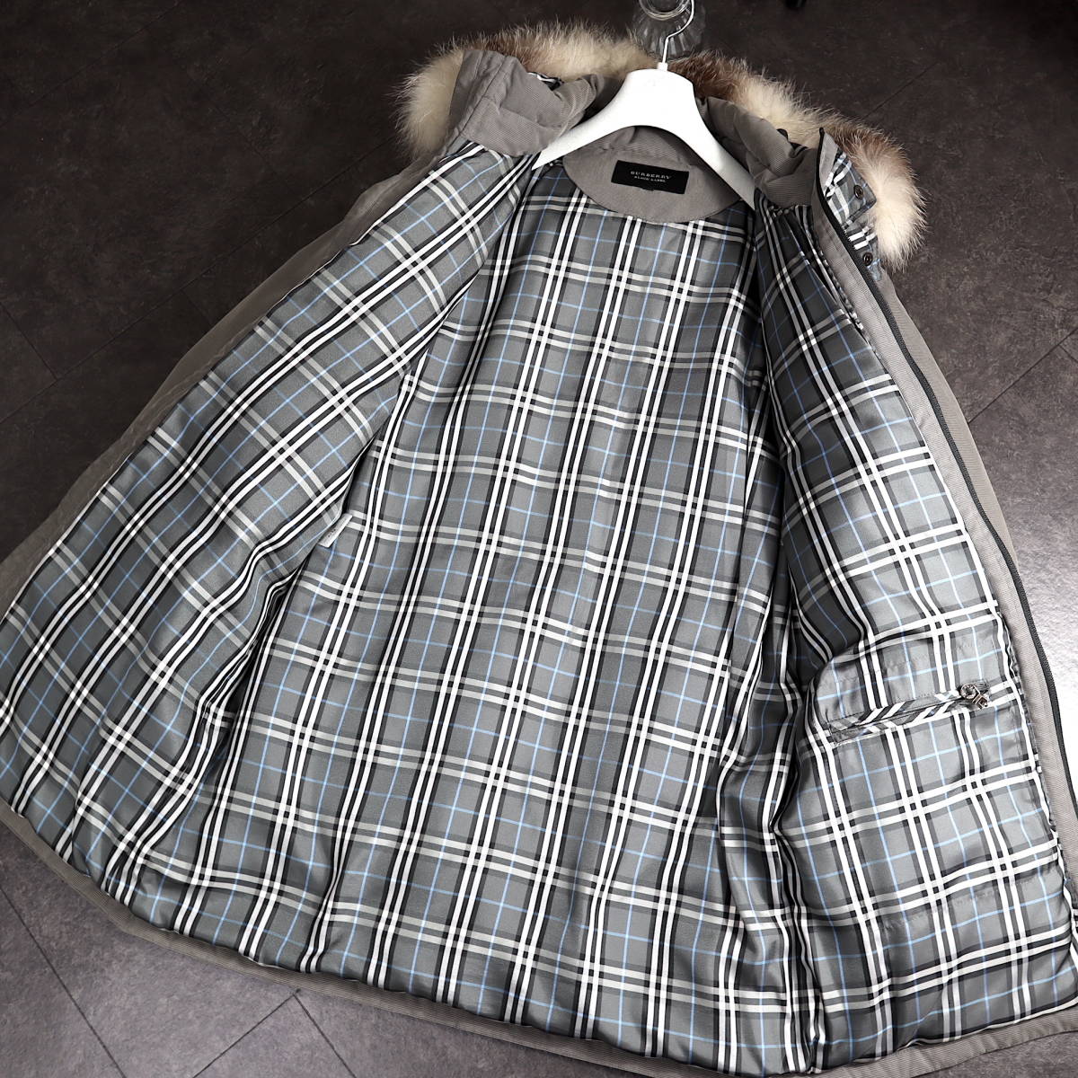 BURBERRY BLACK LABEL（パーカー）のフリマアイテム一覧