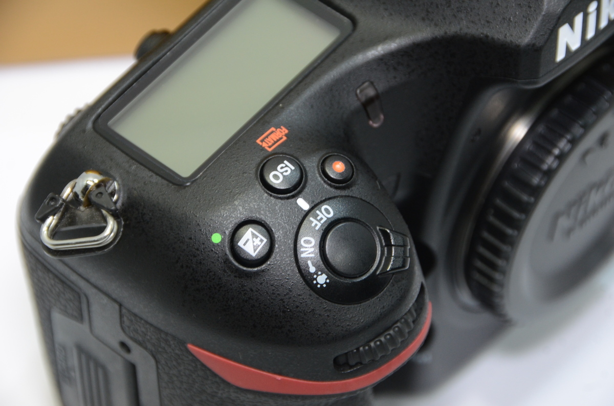 極美品 ] Nikon D850 ボディー 予備バッテリー付 ニコン [管SP767]