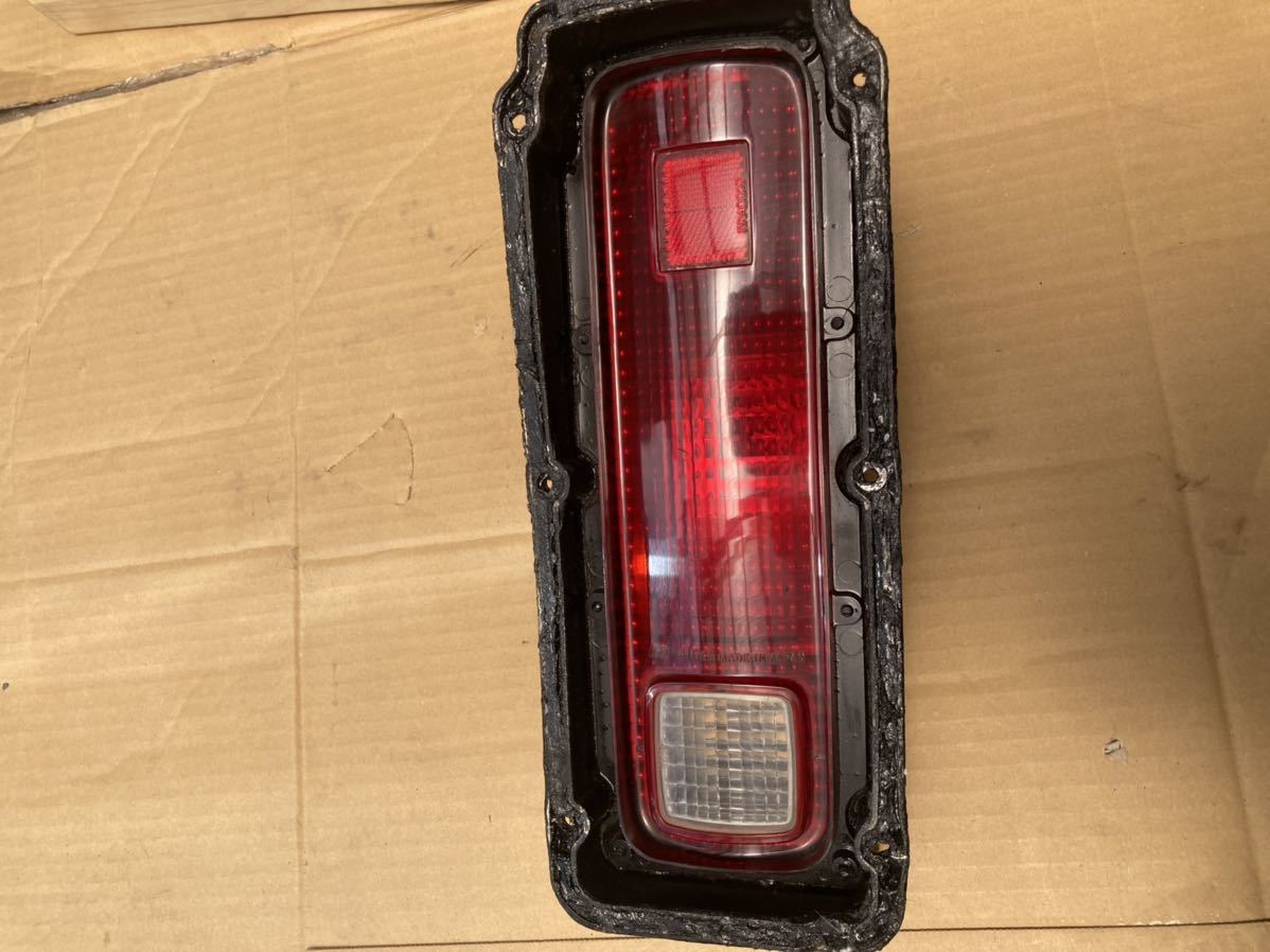 車 ハコスカ バックランプ