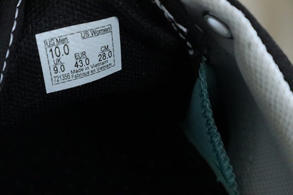 ☆美品 VANS ◇Comfycush Era キャンバス スニーカー 黒 28cm (箱入り