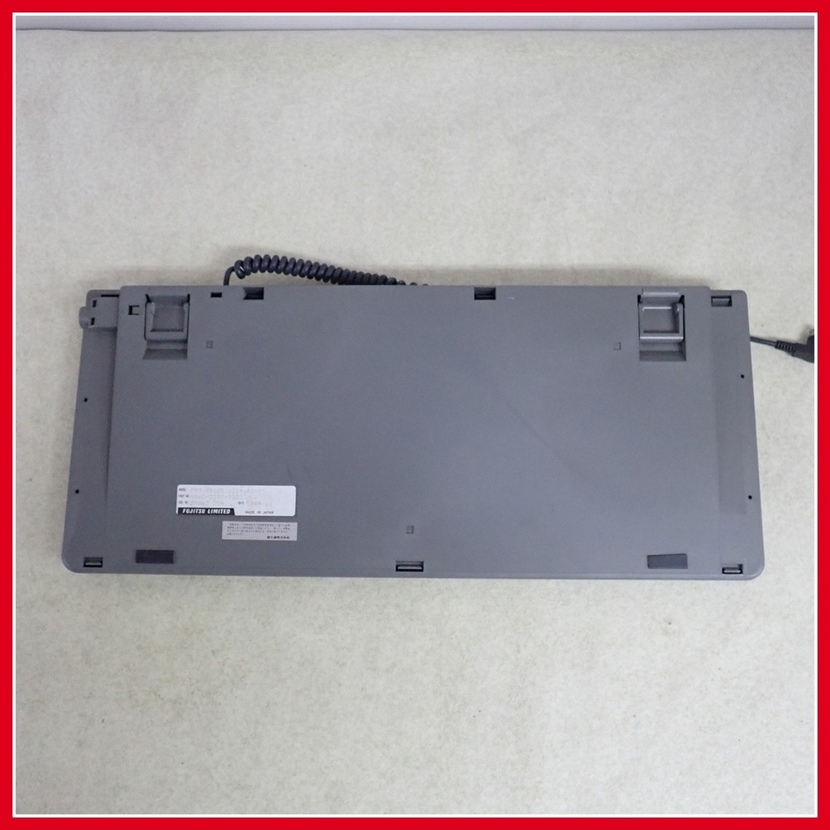 ◇FUJITSU FM TOWNSキーボード FMT-KB105/N860-2277-T001 富士通