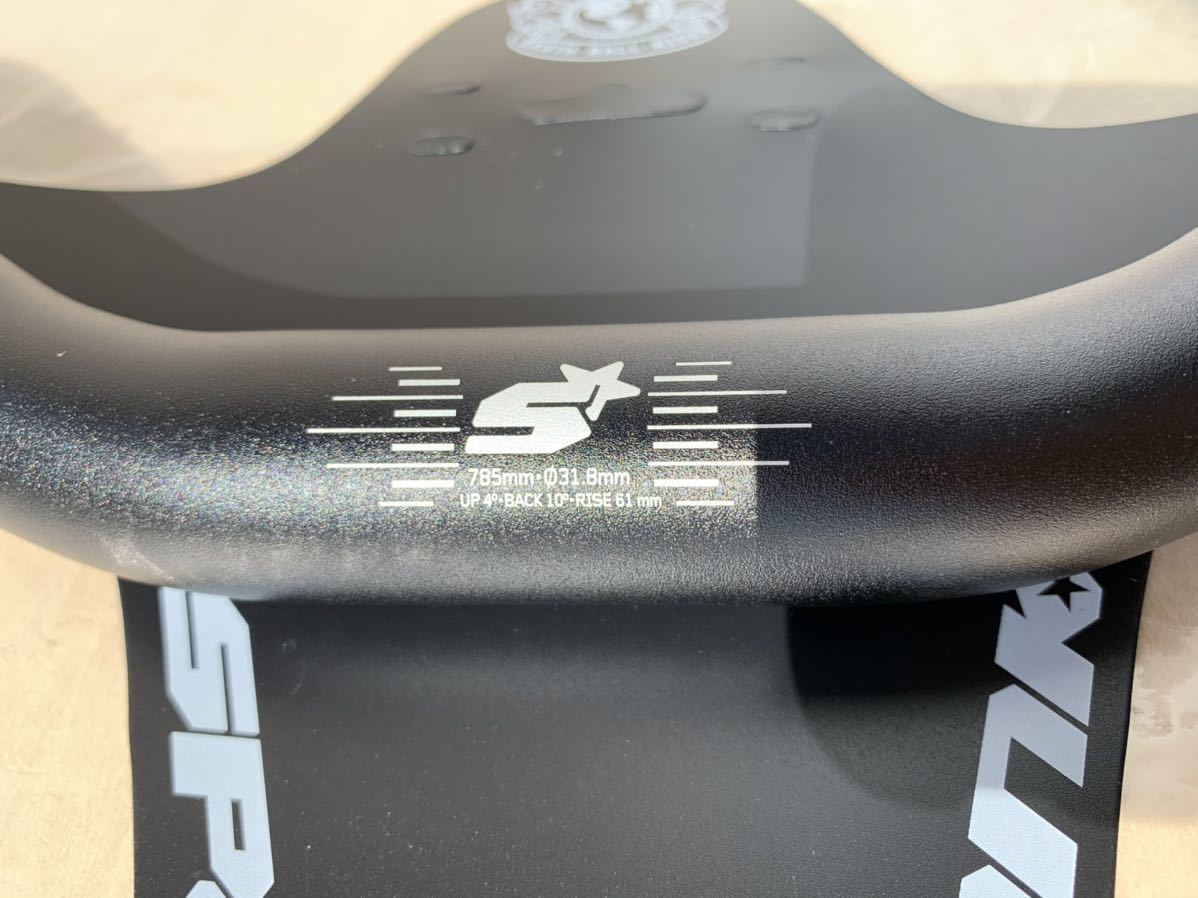 SPANK SPOON ハンドルバー 60mmライズ 785幅 31.8 shotpeen black ...