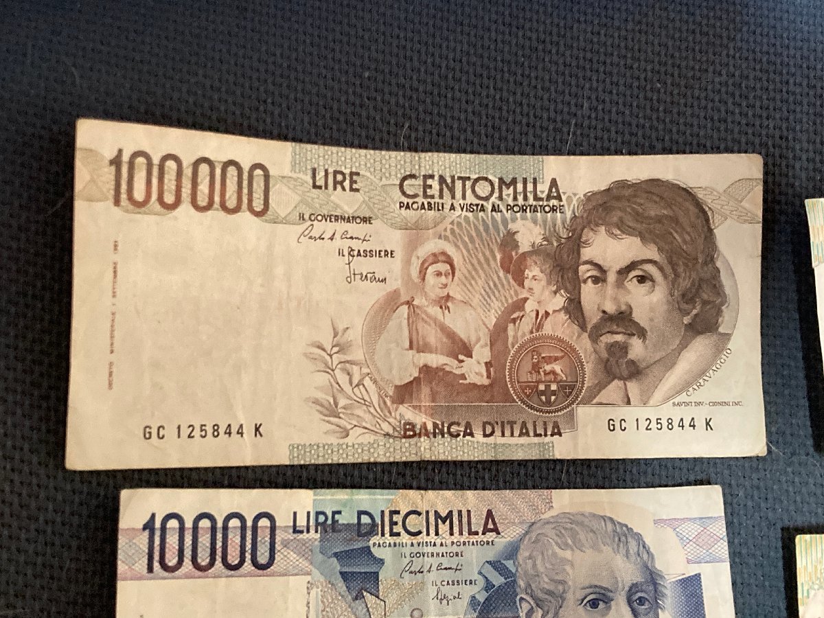 イタリア 100000リラ紙幣 など たんすに眠っていたリラ札100万円相当、