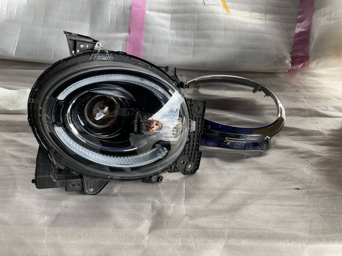 MX81S MX91S ワゴンRスマイル 右ヘッドランプ LED STANLEY W6079 純正