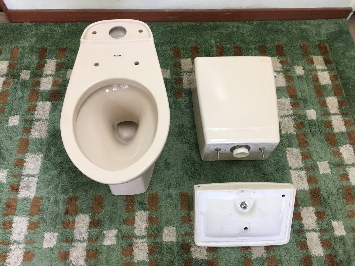中古美品】TOTO☆トイレ便器(壁排水)☆洋式便器「C730」とタンク「S731 