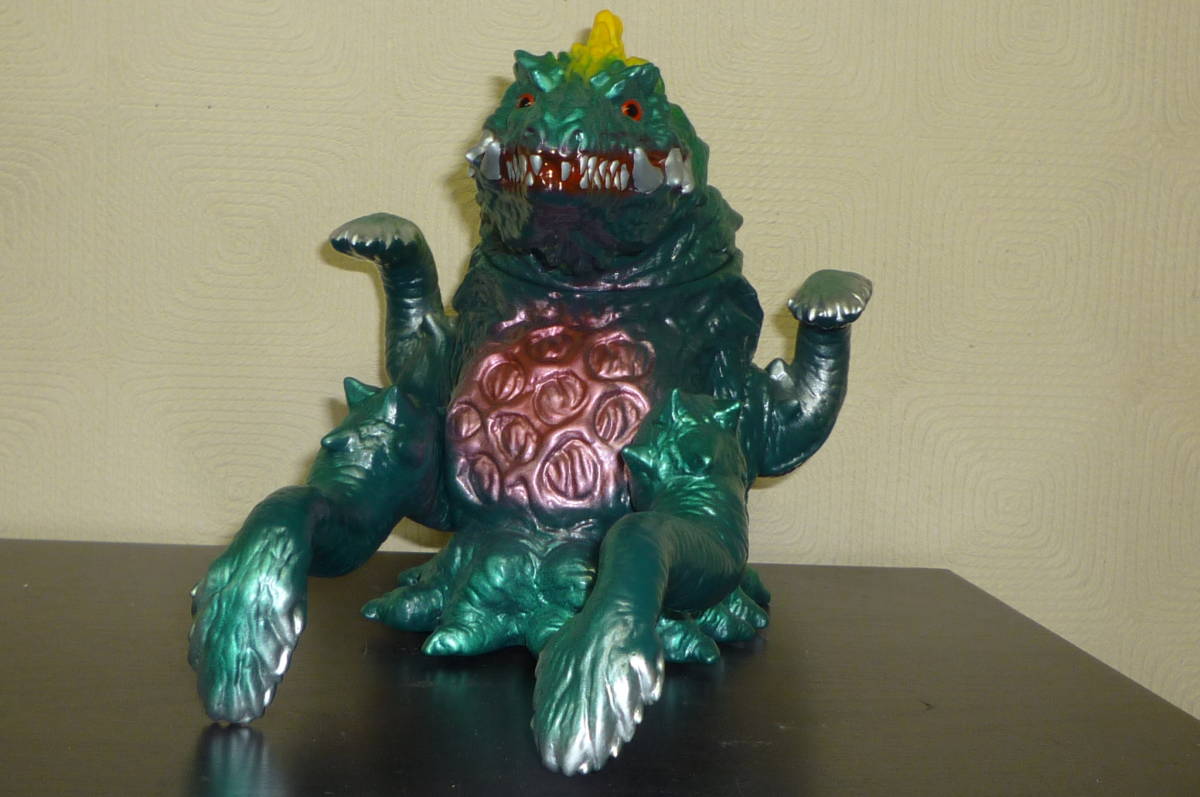 新品・M1号・【ビオランテ】世紀の大怪獣、東宝怪獣シリーズ(ソフビ 