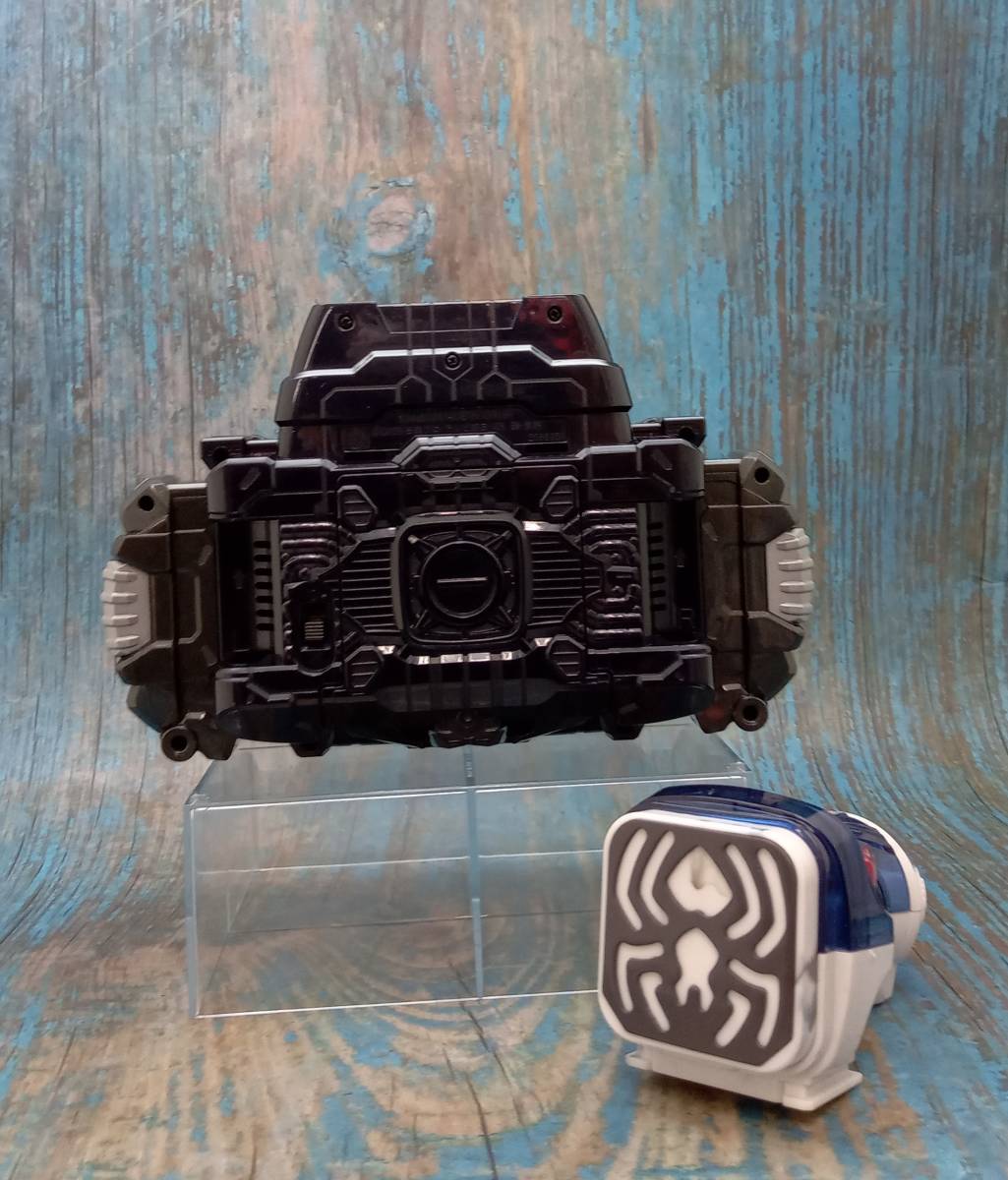 変身ベルト DXデモンズドライバー 仮面ライダーリバイス バンダイ DX