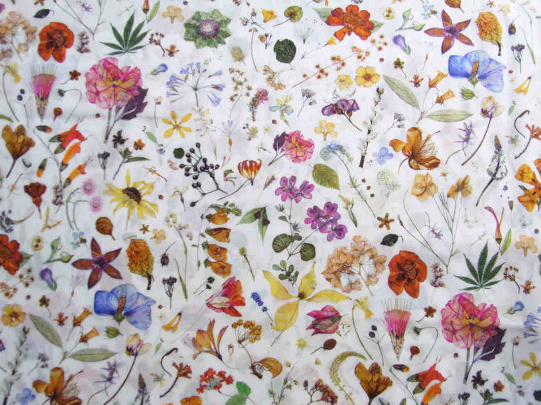 LIBERITY☆リバティプリント☆タナローン☆「Floral Eve」フローラルイヴ☆136cm幅☆1m