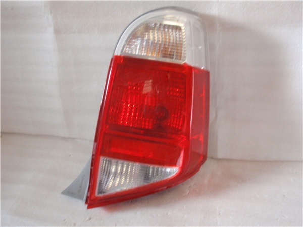 JC1/JC2 ライフ　テールライト右　ICHIKOH D099　I010