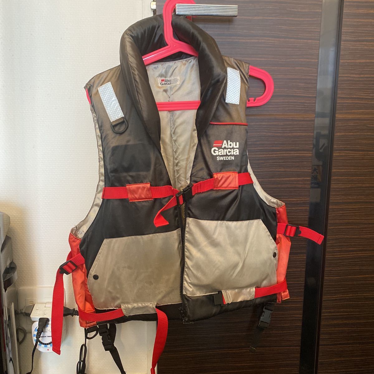 □Abu Garcia アブガルシア 襟付き フローティングベスト ライフ