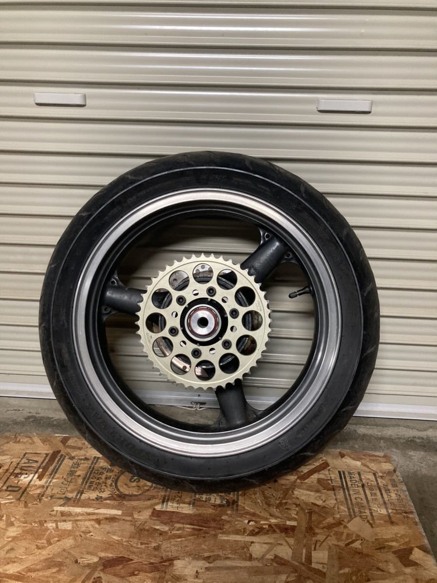 ゼファー 400用 zxr400リアホイール - ZXR400 zxr400 リアホイール