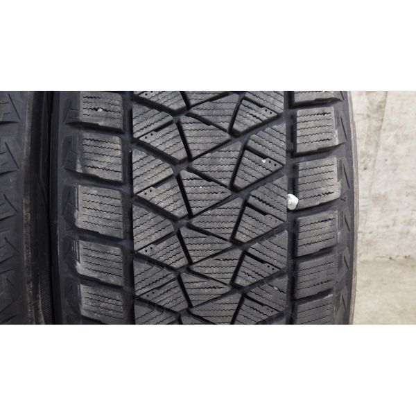 ブリヂストン BLIZZAK DM-V2 225/55R18 4本／2018年製 8~9分山