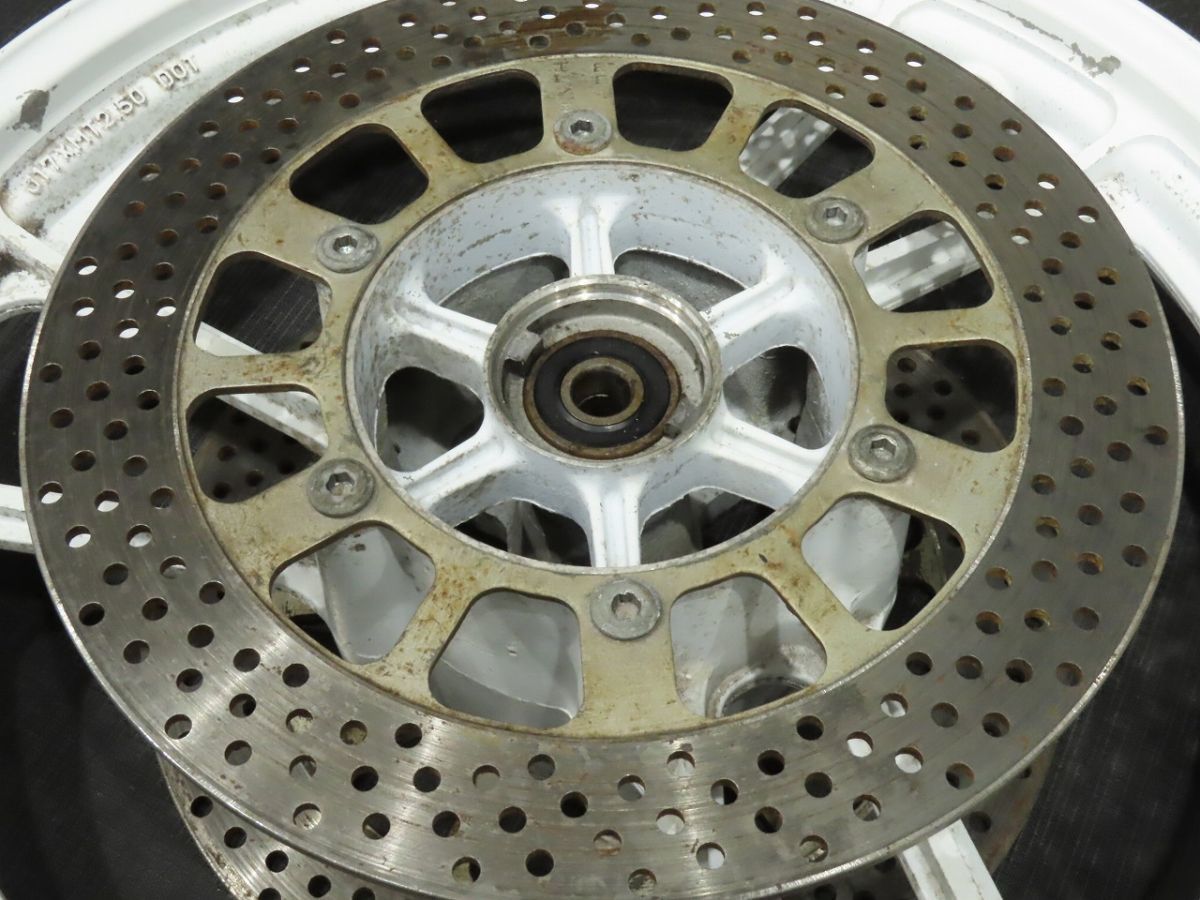 スズキ GSX-R400 GK71F フロントホイール 17×3.00｜車