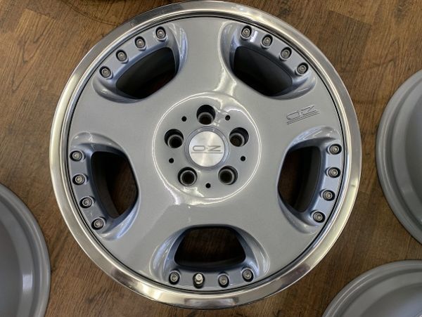 希少!旧モデル!OZ オペラ2 パテントリップ 18X8J+40 114.3-5HX4本 