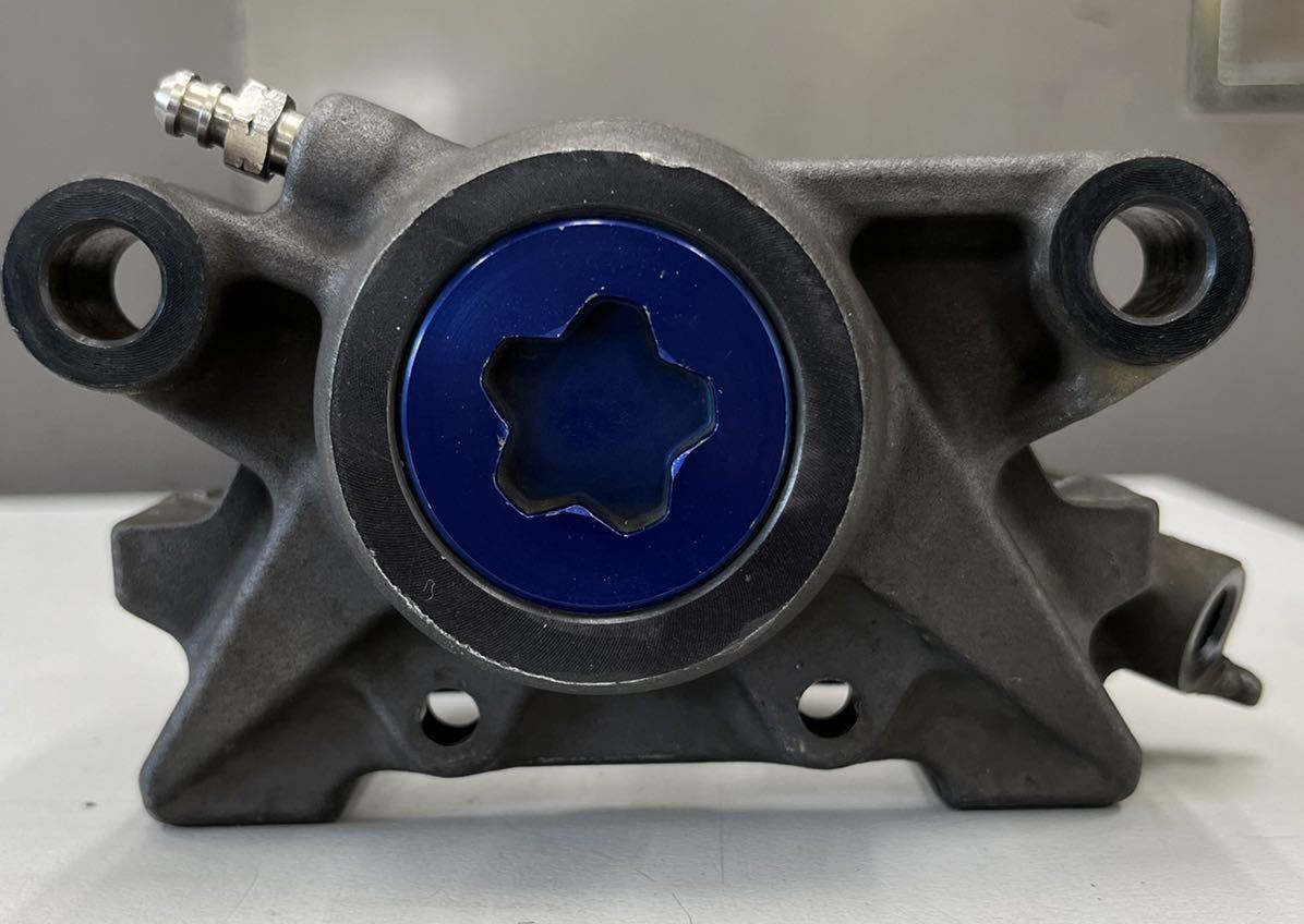 XJR1300 純正キャリパースミトモMOS フロント