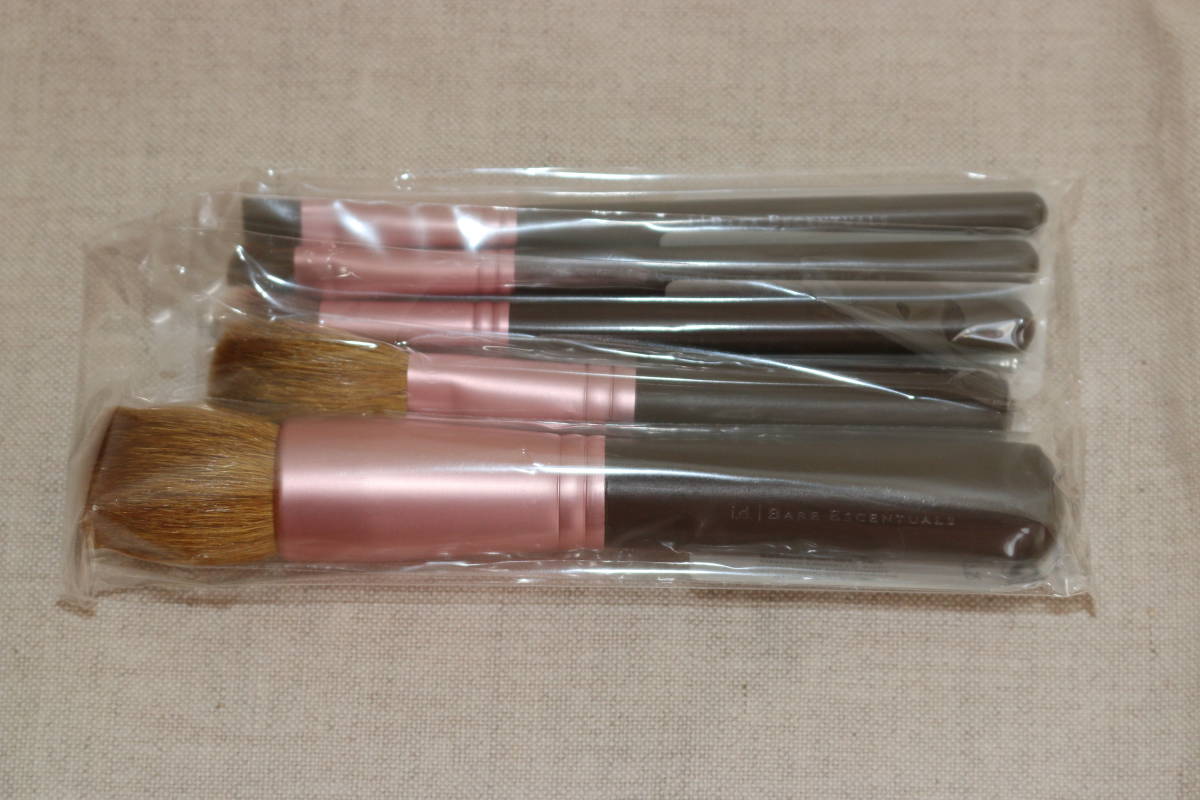 BareEscentuals　ベアエッセンシャル　バフィング　ブラシ　セット（ケース破損あり）_3
