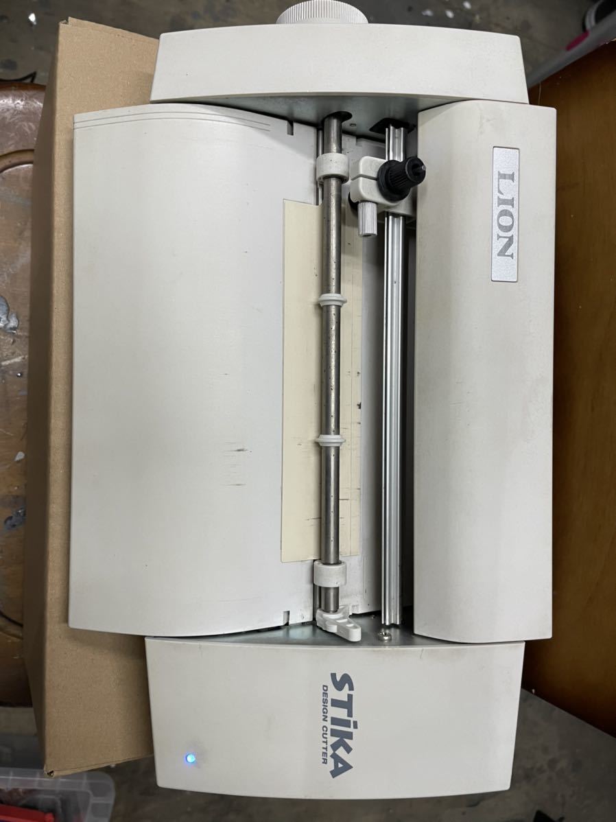 SV-8 ステカ STIKA Roland カッティングマシン LION