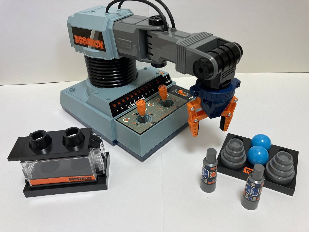 アームトロン ARMTRON TOMY - トミー ロボット時代 メルカリ おもちゃ