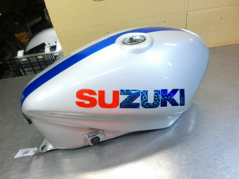 GSX750Sカタナ ガソリンタンク☆刀750、GSX1100S カタナ GSX750S 燃料