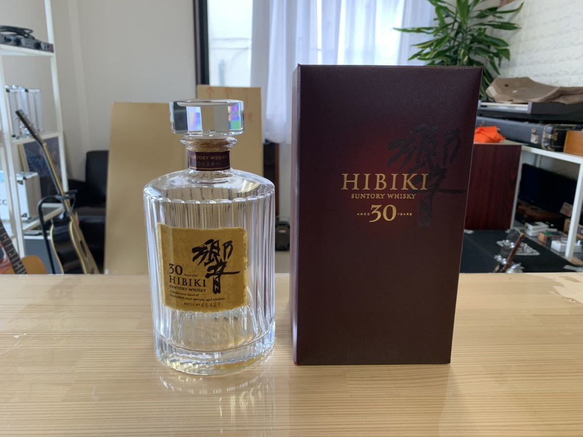 30年 空瓶 響30年 響 HIBIKI 値下げ‼️Hibiki 空 空瓶、冊子、