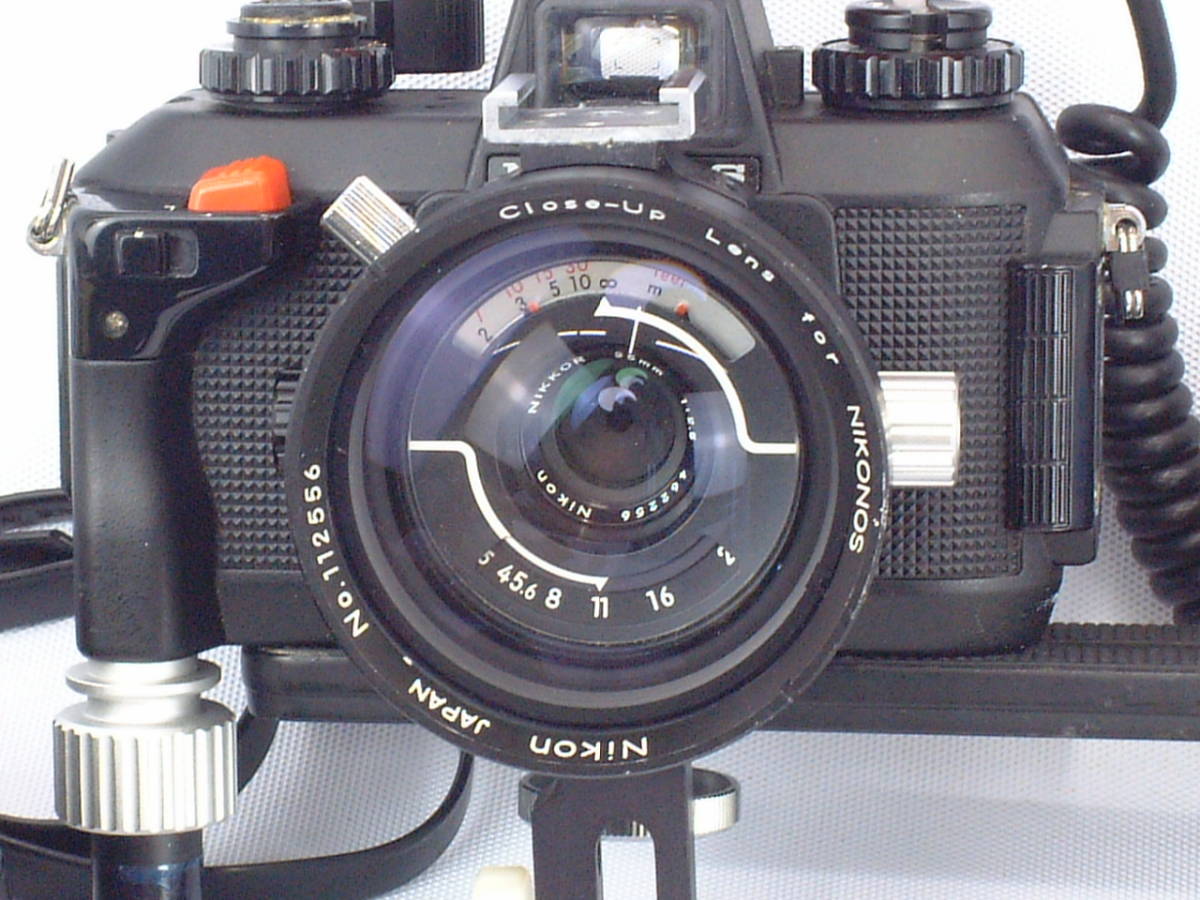 Nikon NIKONOS IV-A + NIKKOR 35mm F2.5 + WIDE 20mm F2.8 + SB 101 +