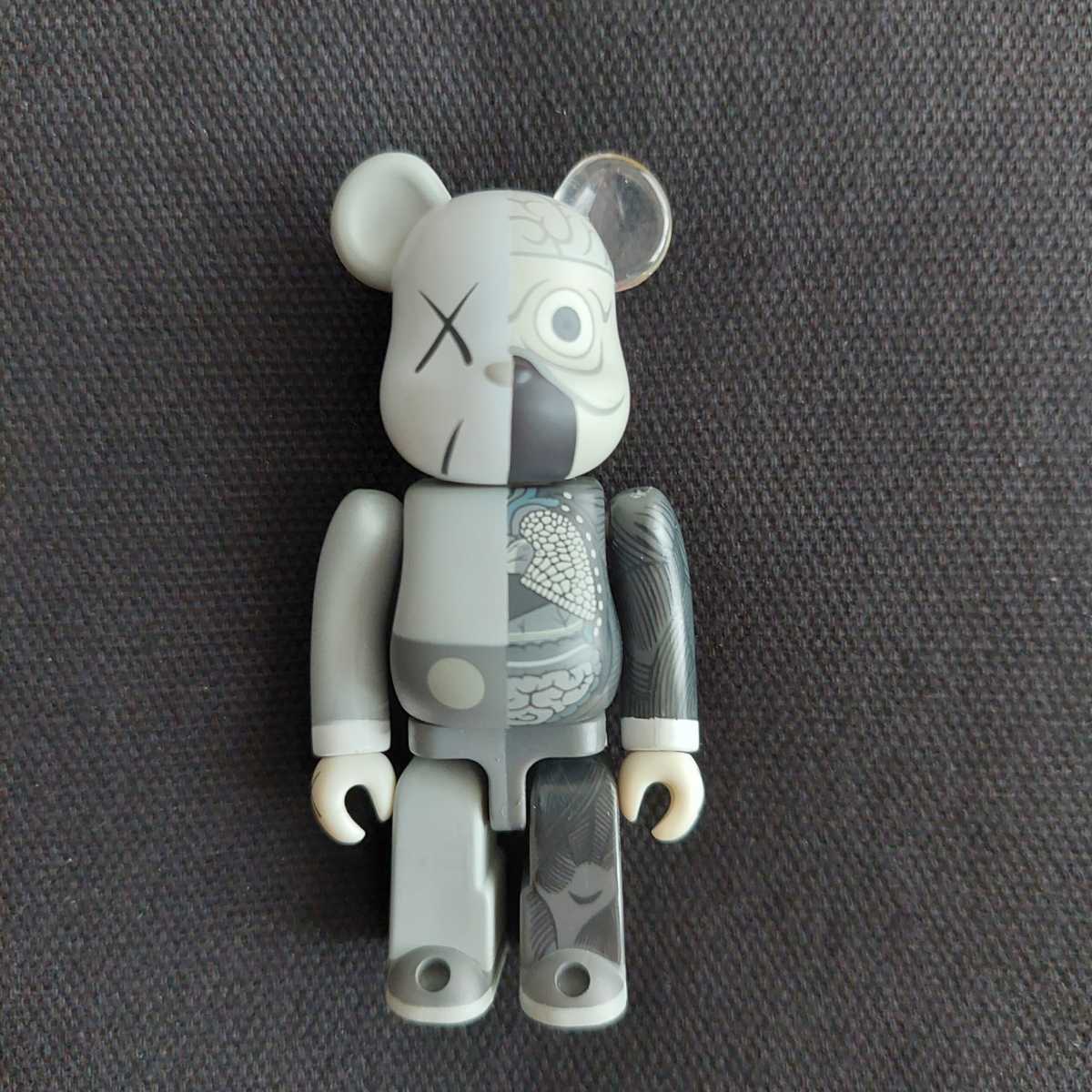 KAWS 100% BE@RBRICK 人体模型 TOY COMPANION ベアブリック Dissected