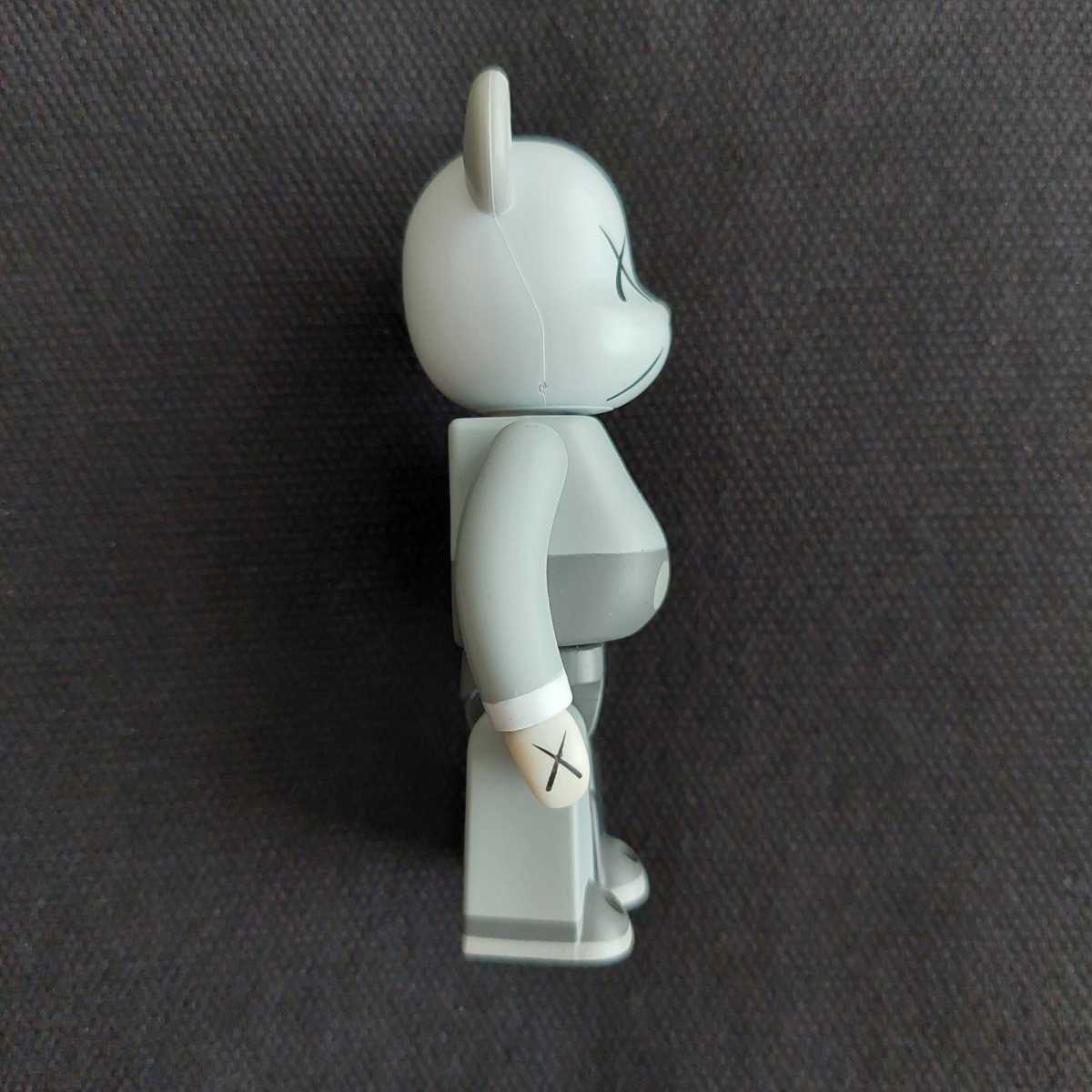 KAWS 100% BE@RBRICK 人体模型 TOY COMPANION ベアブリック Dissected