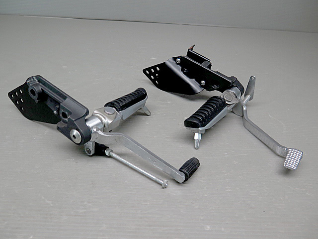  ZRX1200ダエグ ZRT20D 純正 ステップ 左右セット 5011-1819 35011-1820 220725DY0053(カワサキ用)｜売買されたオークション情報、yahooの商品情報をアーカイブ公開 - オークファン カワサキ用