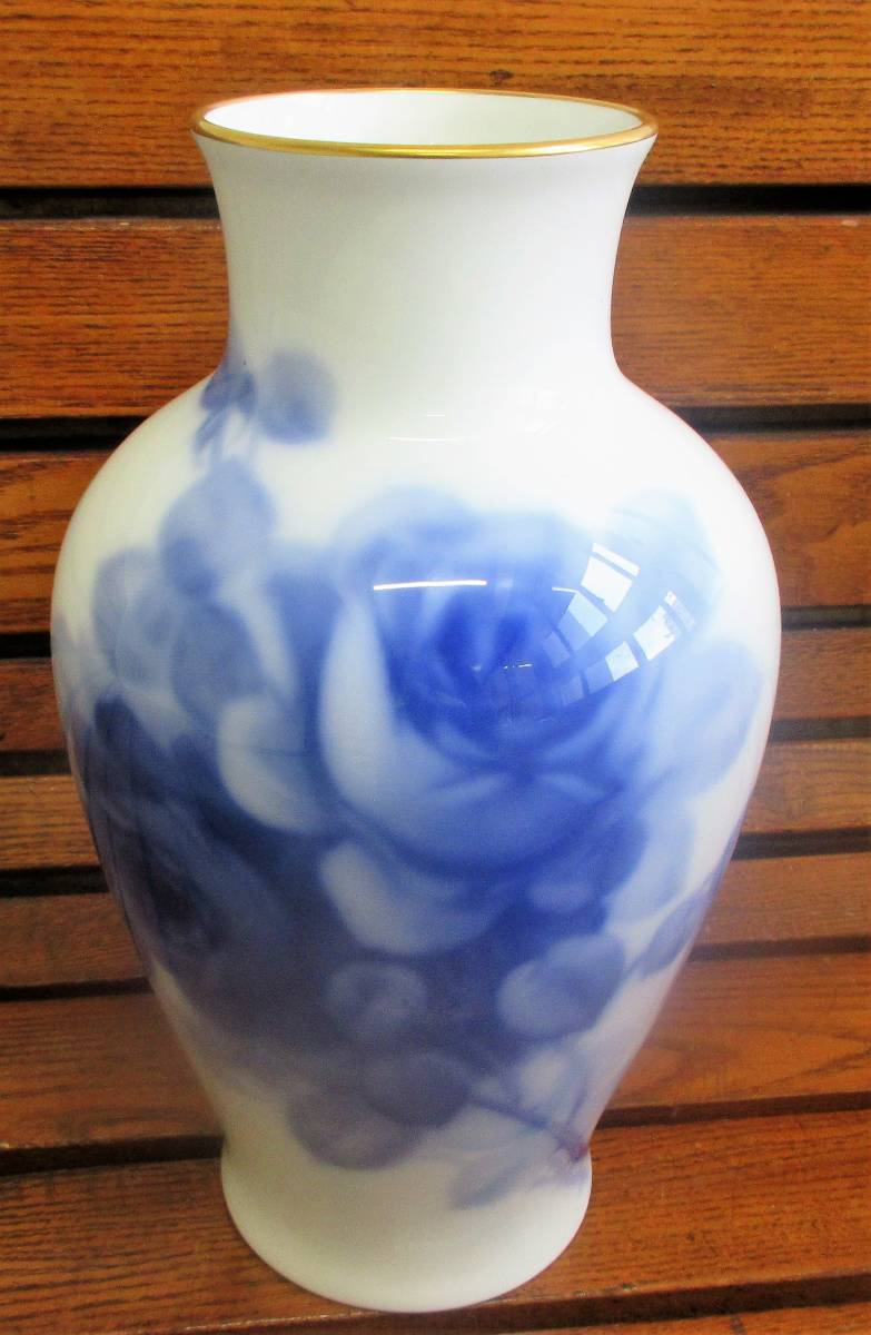 大型 大倉陶園 OKURA 彩色花図 花瓶 大型 大倉陶園 OKURA 彩色花図