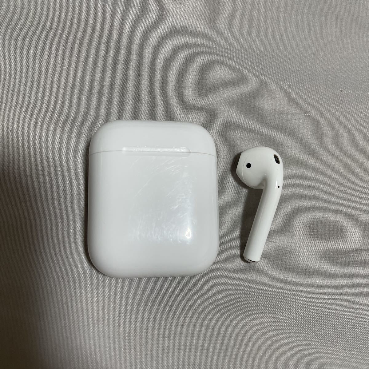 airpods 第二世代 Apple純正品 美品 完動品 に興味をもっていただき