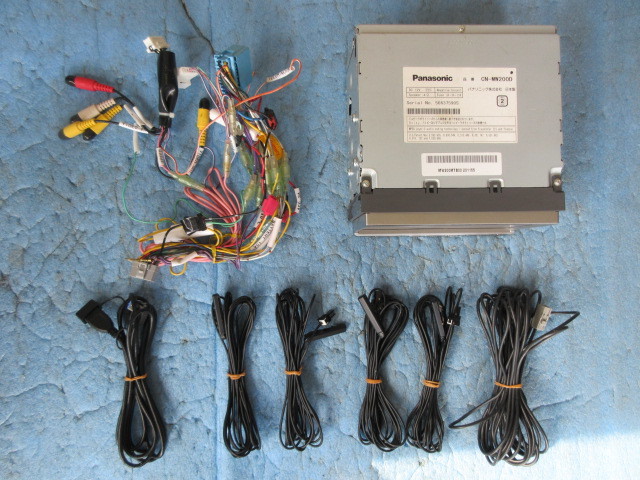 正規品，お買い得 B6982 パナソニック ストラーダ CN-MW200D SDナビ 地上デジタルTV フルセグ DVD Panasonic Strada(メモリーナビ)｜売買されたオークション情報、yahooの商品情報をアーカイブ公開 - オークファン メモリーナビ