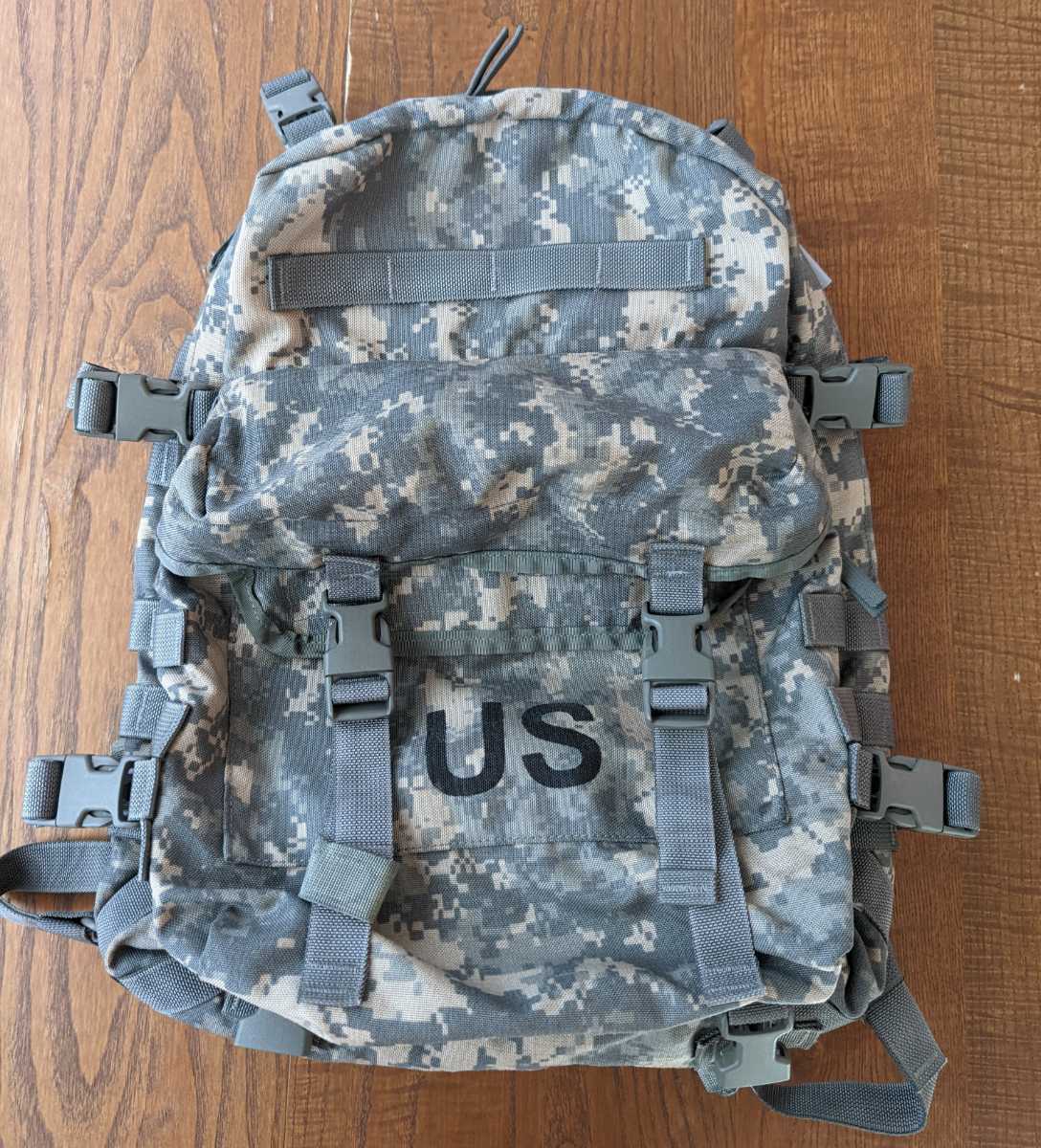 【安い，品質保証】 米軍 実物 2004 アメリカ陸軍 3Days アサルト バック パック MOLLE II Army UCP アウトドア 登山 サバゲー キャンプ 防災(バックパック)｜売買されたオークション情報、yahooの商品情報をアーカイブ公 バックパック
