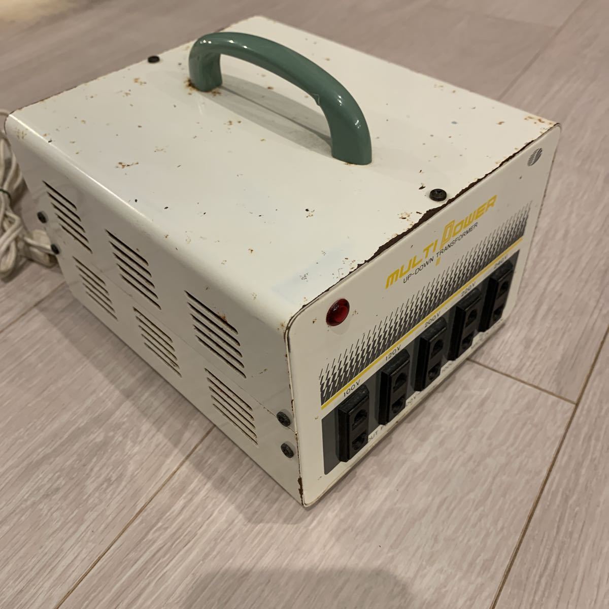 動作品 SWALLOW電機 SU-1000 multi power トランスフォーマー 変圧器