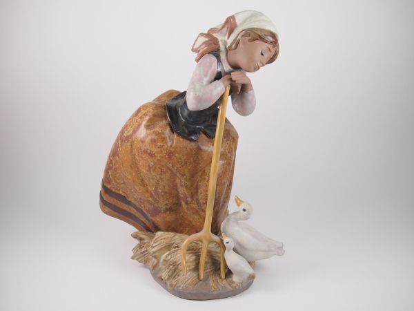 LLADRO フィギュリン (リヤドロ) リヤドロ アヒルと女性｜トレファク