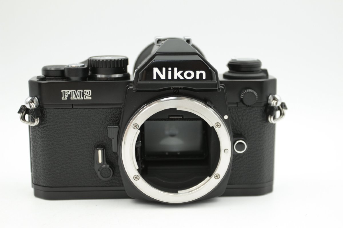 Nikon ニコンFM2とNEWFM2（前期・後期）の見た目の違いと見分け方を 