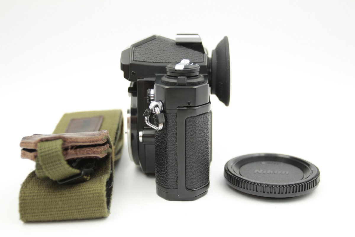 Nikon ニコンFM2とNEWFM2（前期・後期）の見た目の違いと見分け方を 