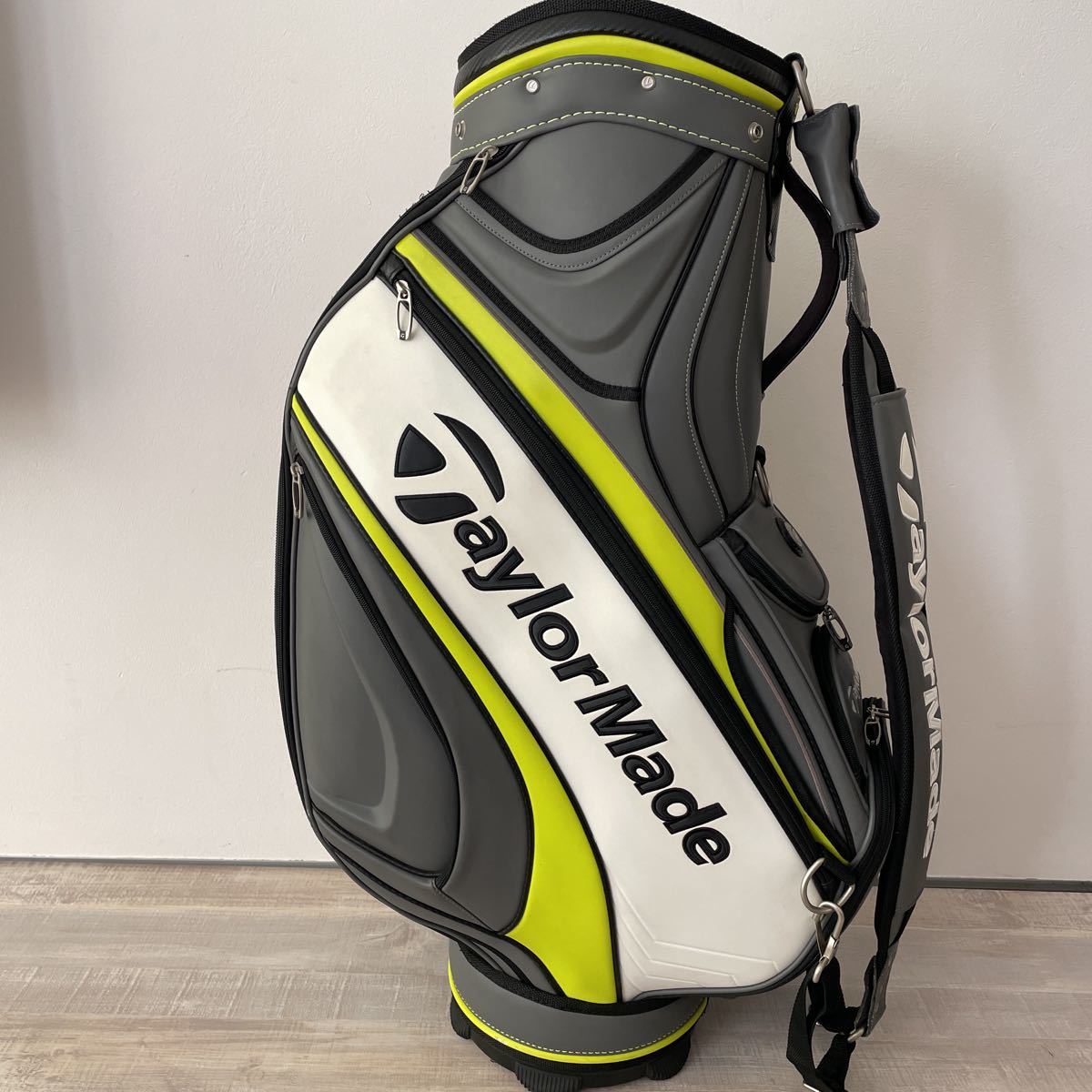 テーラーメイド TaylorMade キャディバッグ Golf ツアースタッフバッグ